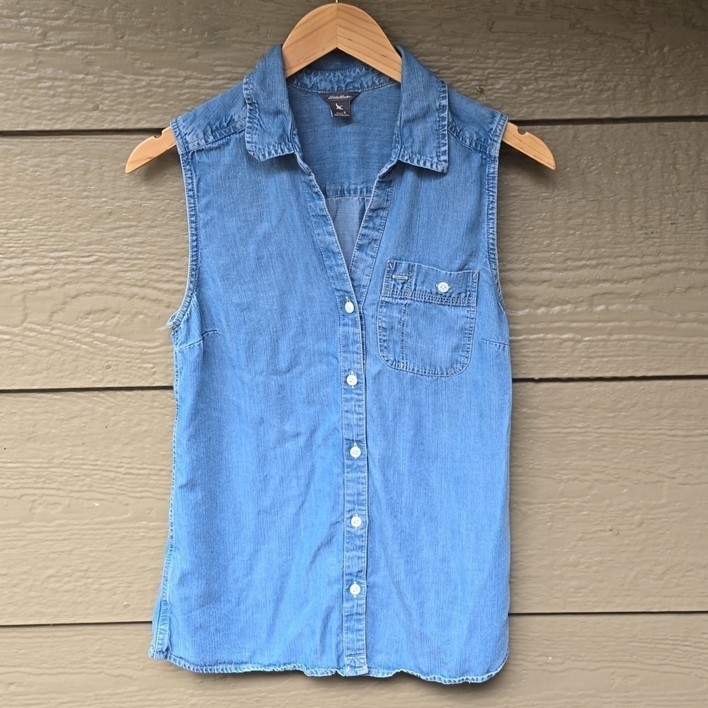Eddie Bauer sleeveless chambray Tencel denim button front shirt S